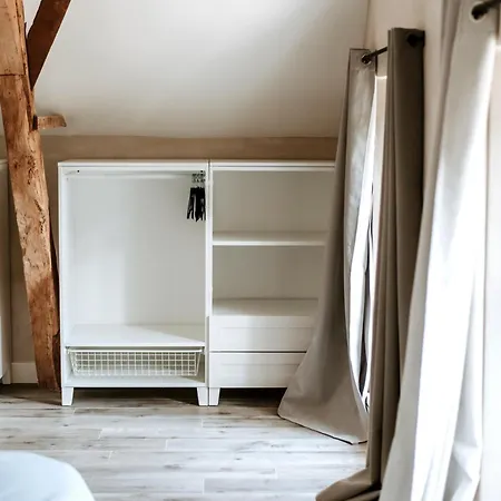 Du Jardinier 펜션 이트레